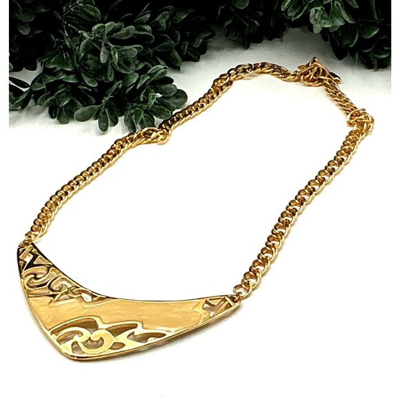 Vintage Gold-Tone Bib Necklace With Intricate Cutout Design & Link Chain - Picture 3 of 6